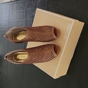 Michael Kors Graham Bootie in Luggage